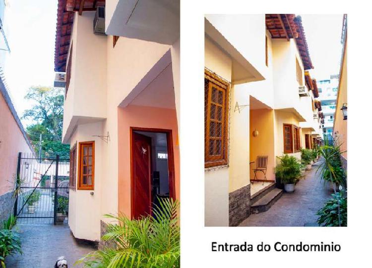 Casa de Condomínio com 3 Quartos à Venda, 110 m² por R$