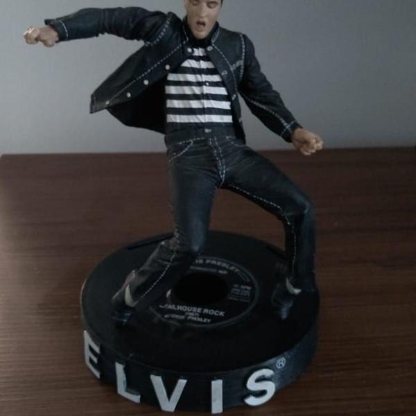 boneco elvis presley: jailhouse rock - mcfarlane - 20cm