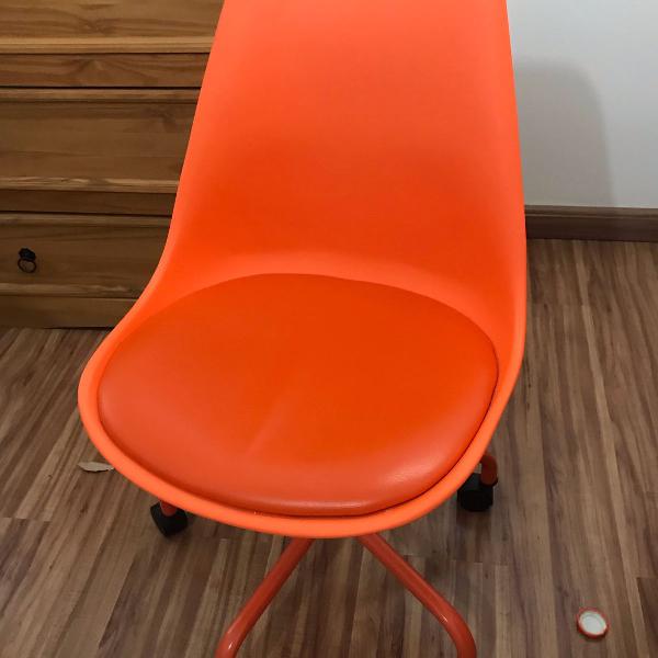 cadeira laranja tok stok