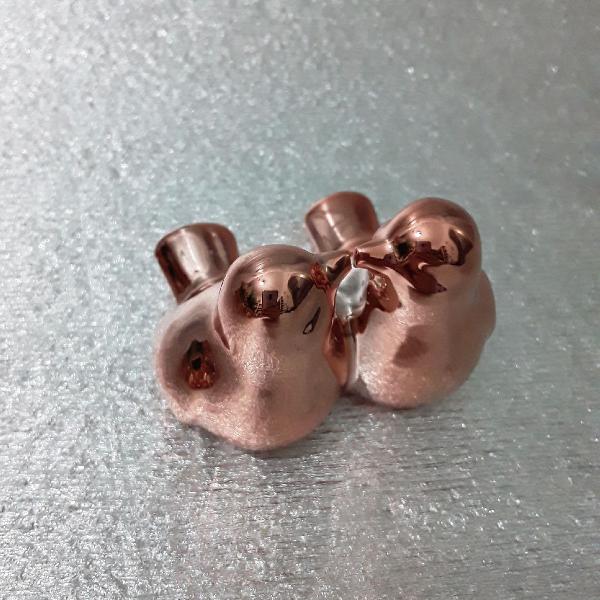 enfeite rose gold casal passarinho