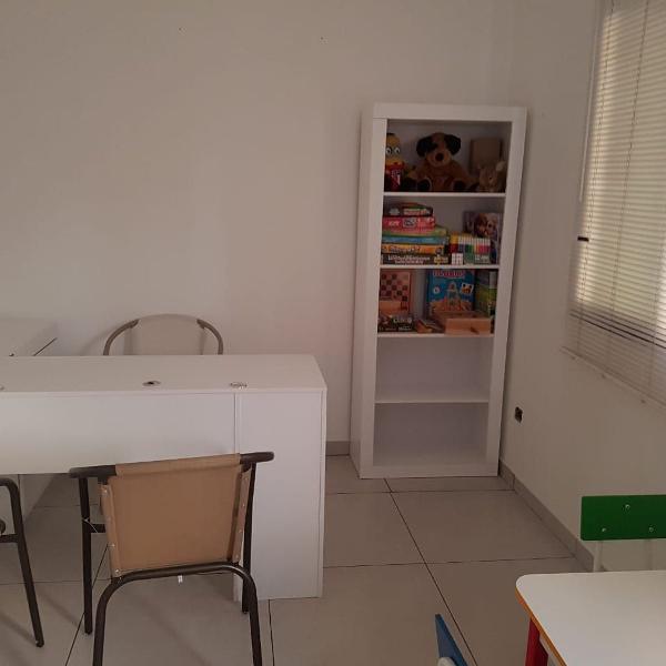 mesa para quarto, escritório ou clinica (branco) - nova!