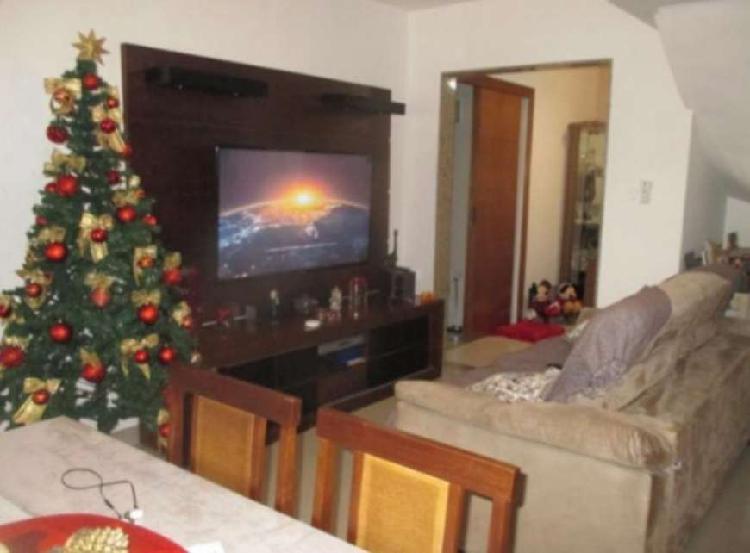 Casa de Condomínio com 4 Quartos à Venda, 100 m² por R$