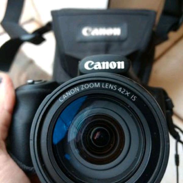 Câmera Canon PowerShot completa