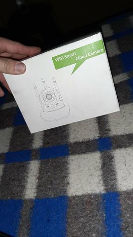 Câmera de segurança ligada Wi-Fi da sua casa