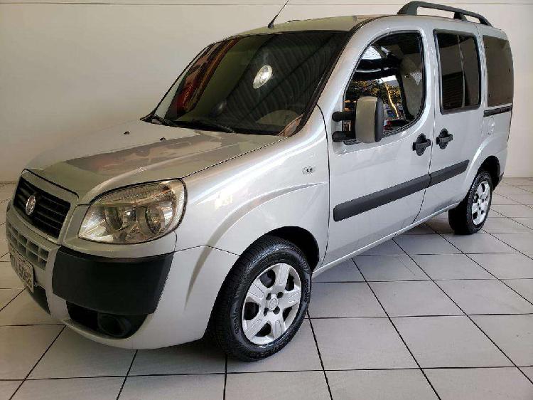 Fiat Doblo Essence 1.8 Flex 16v 5p