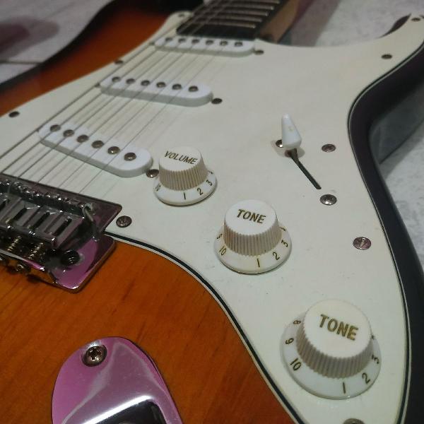 Guitarra Sunburst Com Mint Green T635 Tagima