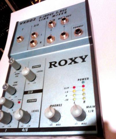 Mesa De Som Roxy Vx502 stéreo