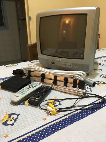 TV 14 da Philips bem conservada