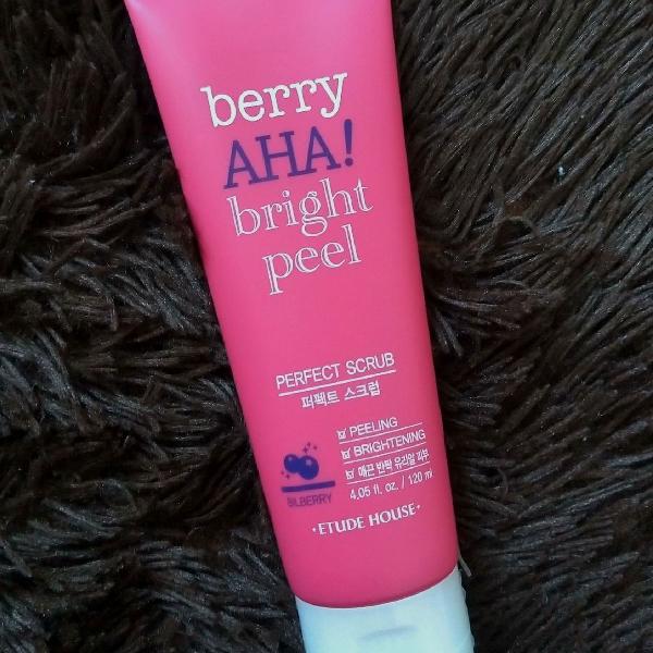 esfoliante berry aha bright peel perfect scrub