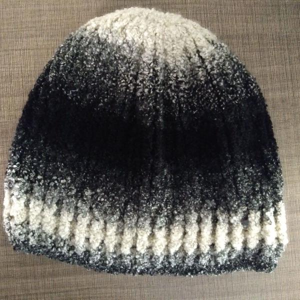 gorro crochê preto mesclado