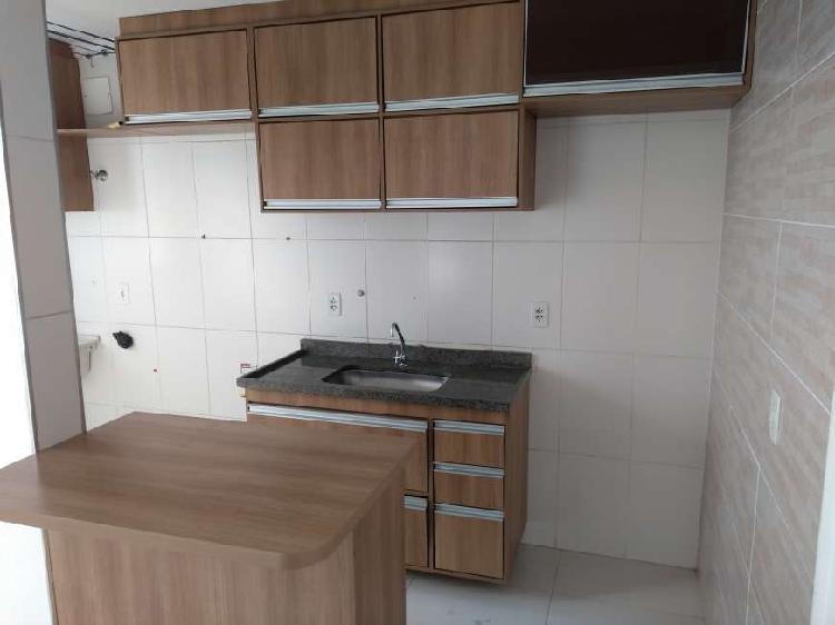 Apartamento com 2 Quartos para Alugar, 56 m² por R$
