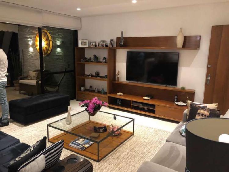 Apartamento com 3 Quartos à Venda, 178 m² por R$ 1.780.100
