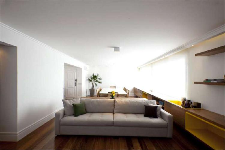 Apartamento com 4 Quartos à Venda, 182 m² por R$ 3.800.000