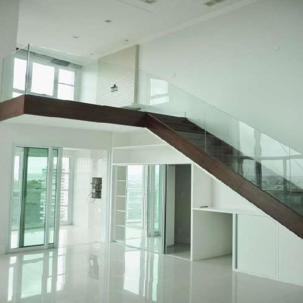 Apartamento com 4 Quartos à Venda, 212 m² por R$ 1.900.000