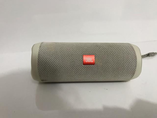 Caixa de Som Bluetooth JBL Flip 4 à Prova dÁgua -