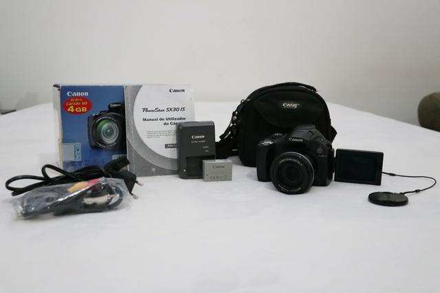 Camera Canon PowerShot SX30 IS