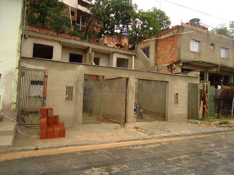 Casa, Jardim Vitória, 3 Quartos, 2 Vagas, 1 Suíte