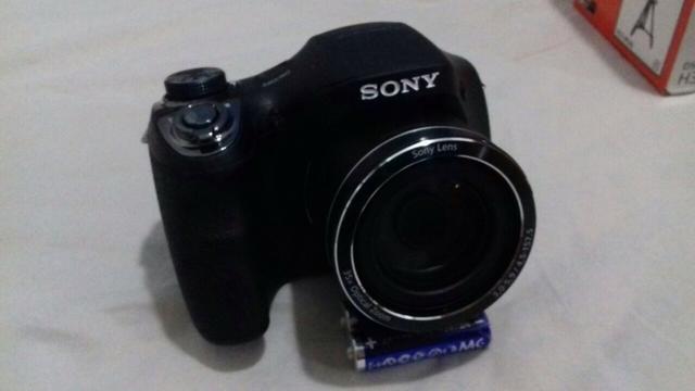 Câmera Sony H200 Black