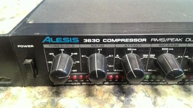 Compressor Alesis 