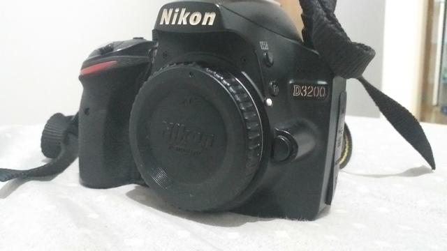 Digital SLR Nikon D