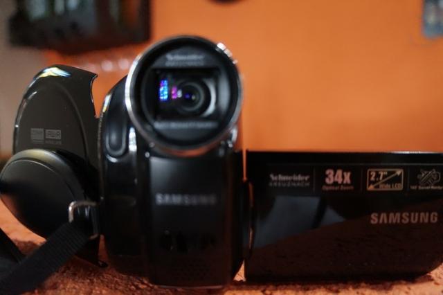 Filmadora Samsung 34X Optical Zoom
