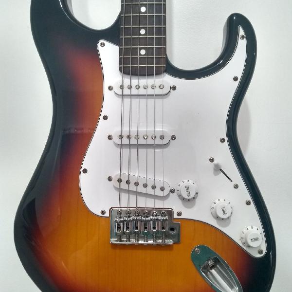 Kit Guitarra Memphis MG22 + Cubo Gianini
