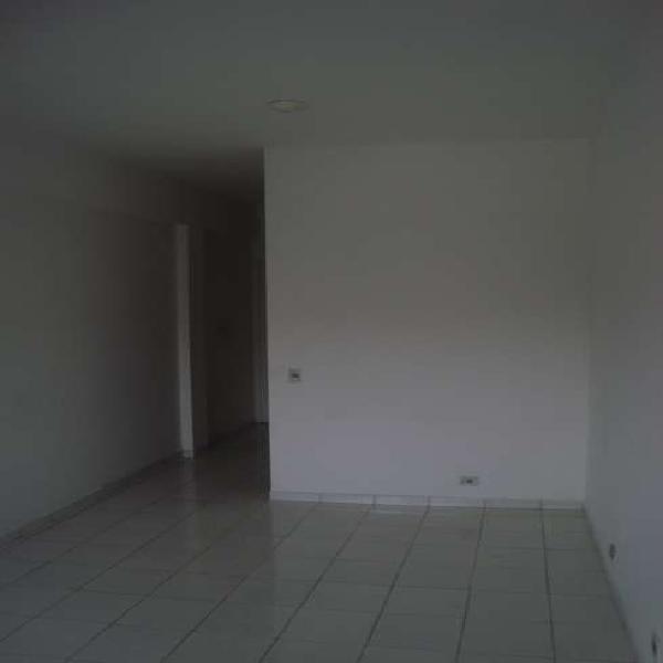 Sala Comercial para Alugar, 24 m² por R$ 720/Mês COD.