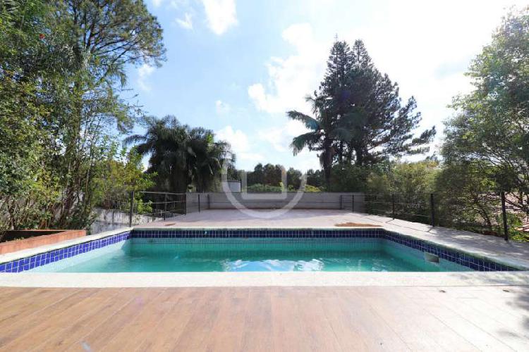 Sobrado com 4 Quartos à Venda, 320 m² por R$ 2.100.000