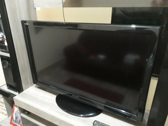 TV panasonic 42 Polegadas, full HD, entrada USB, entrada