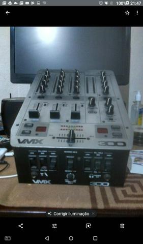 Vendo Mix profissional Behringer VMX300
