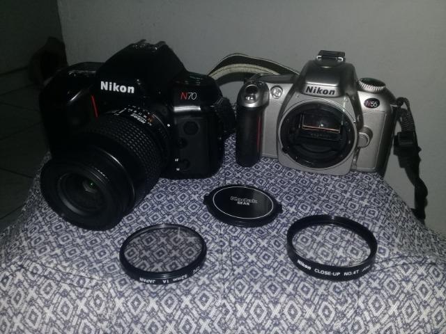 Vendo ou troco câmera Nikon N70 com manual e uma N55 duas