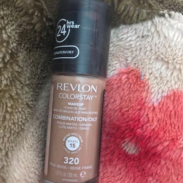 base revlon pele oleosa/mista