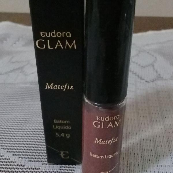 batom glam matefix