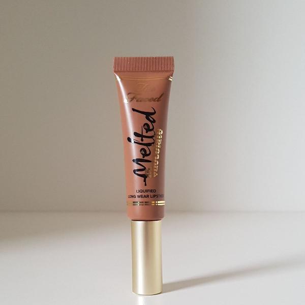 batom líquido chocolate - too faced melted
