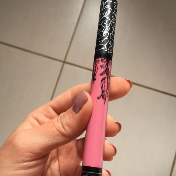 batom matte kat von d melancholia