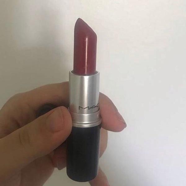 batom russian red