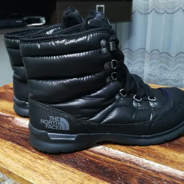 bota the north face thermoball feminina.