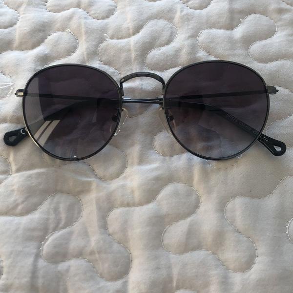 oculos redondo estilosinho