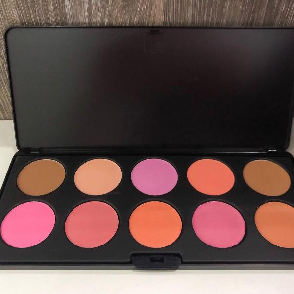 paleta profissional de blush bh cosmetics - 10 cores