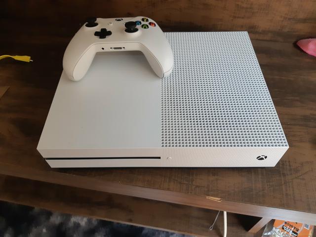 Xbox one s 4k 500gb