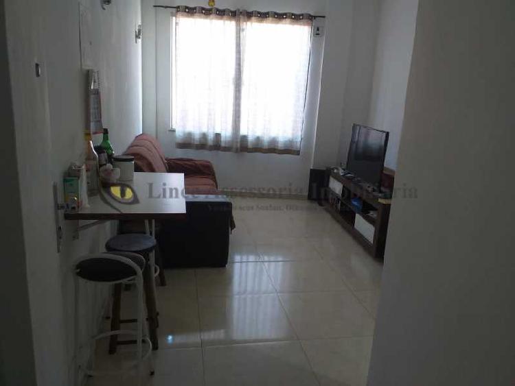 Apartamento com 1 Quarto à Venda, 33 m² por R$ 275.000