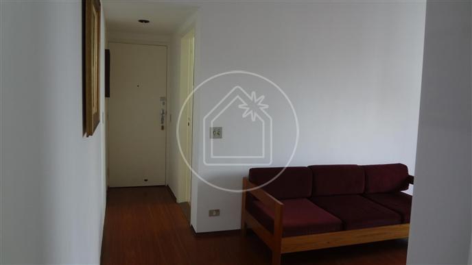 Apartamento com 1 Quarto à Venda, 40 m² por R$ 420.000