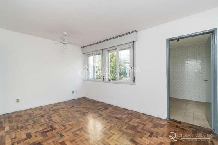 Apartamento com 1 Quarto para Alugar, 28 m² por R$ 500/Mês