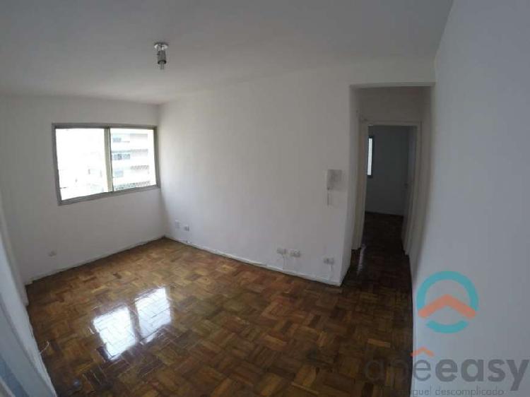 Apartamento com 1 Quarto para Alugar, 40 m² por R$