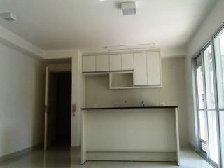 Apartamento com 1 Quarto para Alugar, 55 m² por R$