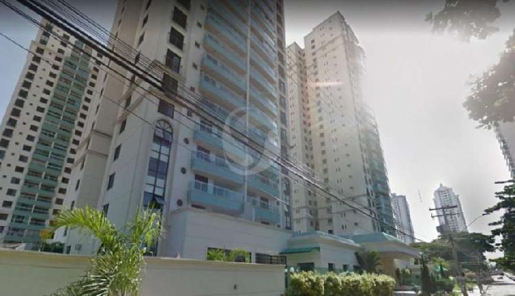 Apartamento com 2 Quartos à Venda, 107 m² por R$ 348.000