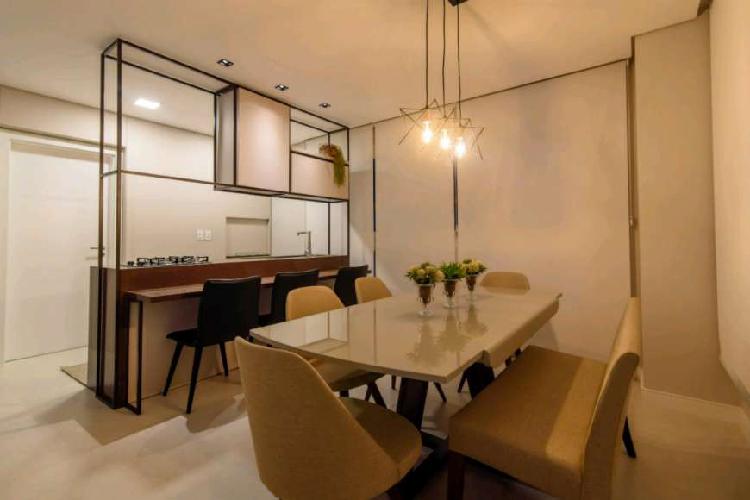 Apartamento com 2 Quartos à Venda, 115 m² por R$ 600.000
