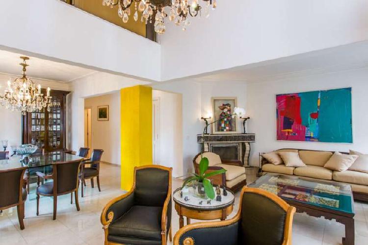 Apartamento com 2 Quartos à Venda, 187 m² por R$ 1.800.000
