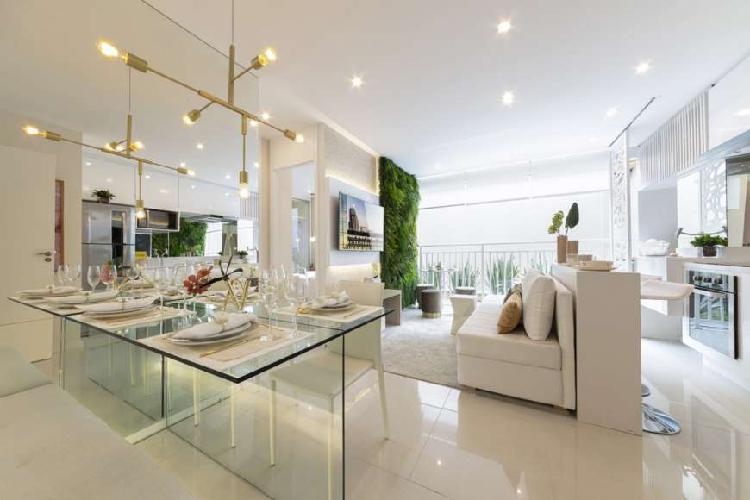 Apartamento com 2 Quartos à Venda, 44 m² por R$ 220.000