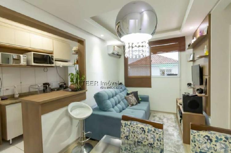 Apartamento com 2 Quartos à Venda, 45 m² por R$ 225.000